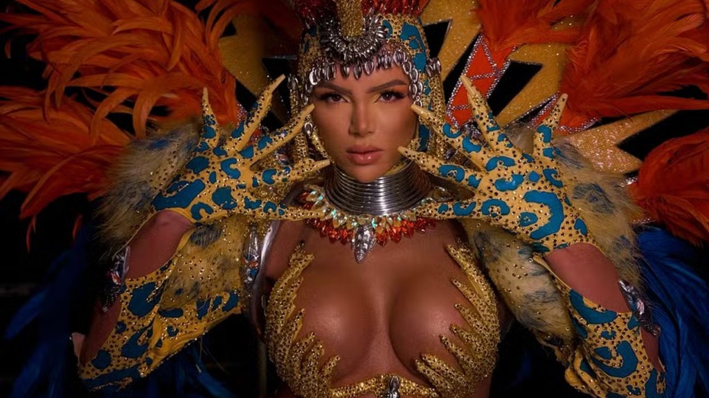 Thalita Zampirolli brilha como rainha de bateria no Sambão do Povo: ‘Espirito Santo’