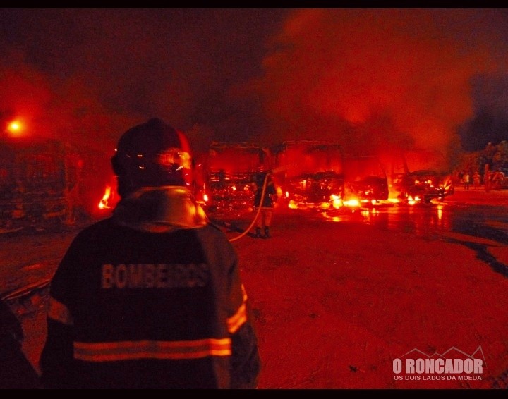 Forças de segurança de Barra do Garças e Aragarças prendem suspeitos de queimarem ônibus escolares no município goiano