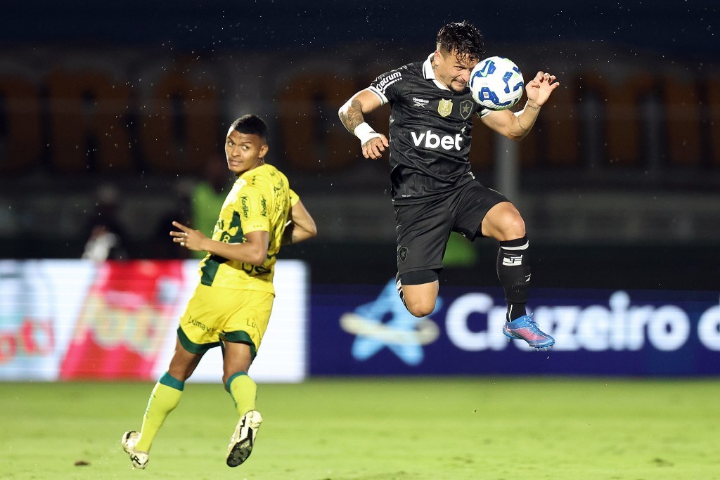 Botafogo empata com Mirassol em duelo de pouca inspiração no Brasileirão