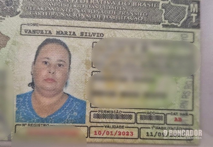 Mulher é morta e encontrada com fio de carregador enrolado no pescoço em MT; marido é suspeito
