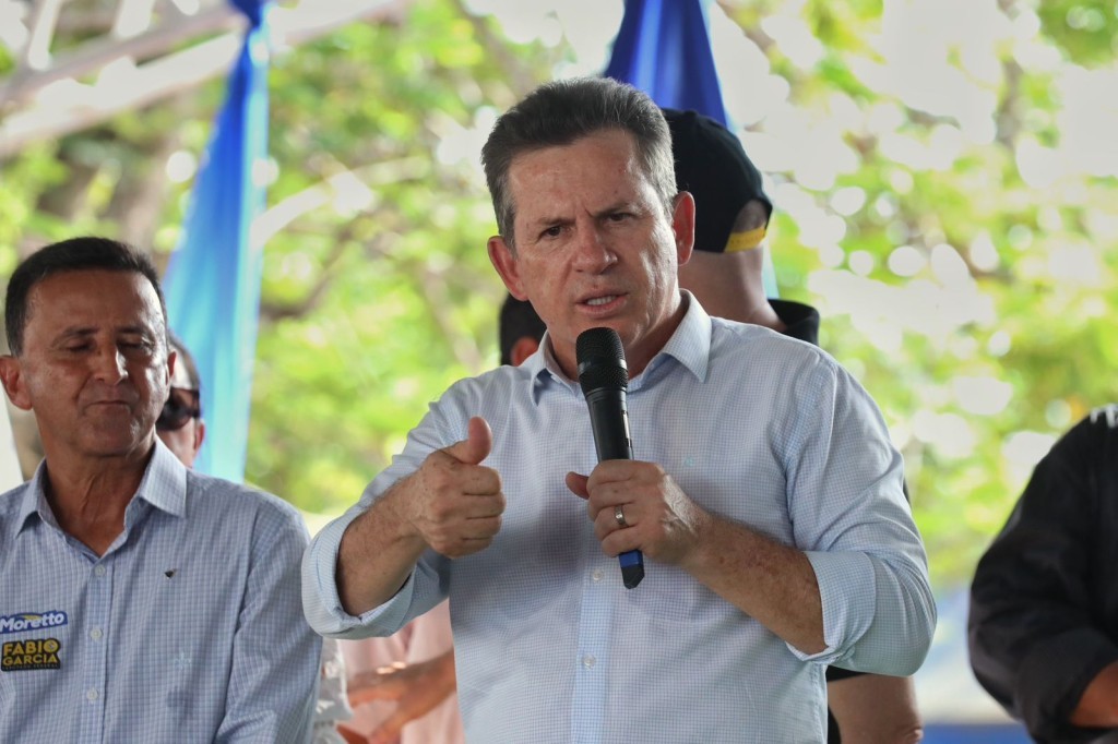 Governador vistoria casas, inaugura asfalto novo e leva mais R$ 6,5 milhões para Figueirópolis d’Oeste