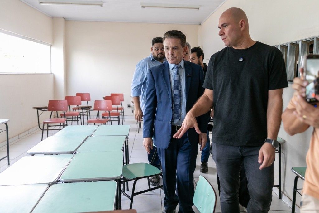Prefeito e presidente do TCE vistoriam novo espaço para crianças de creche