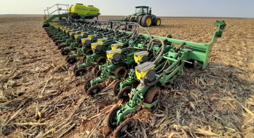 Brasil se prepara para plantar quase 50 milhões de hectares de soja na safra 2026/2027