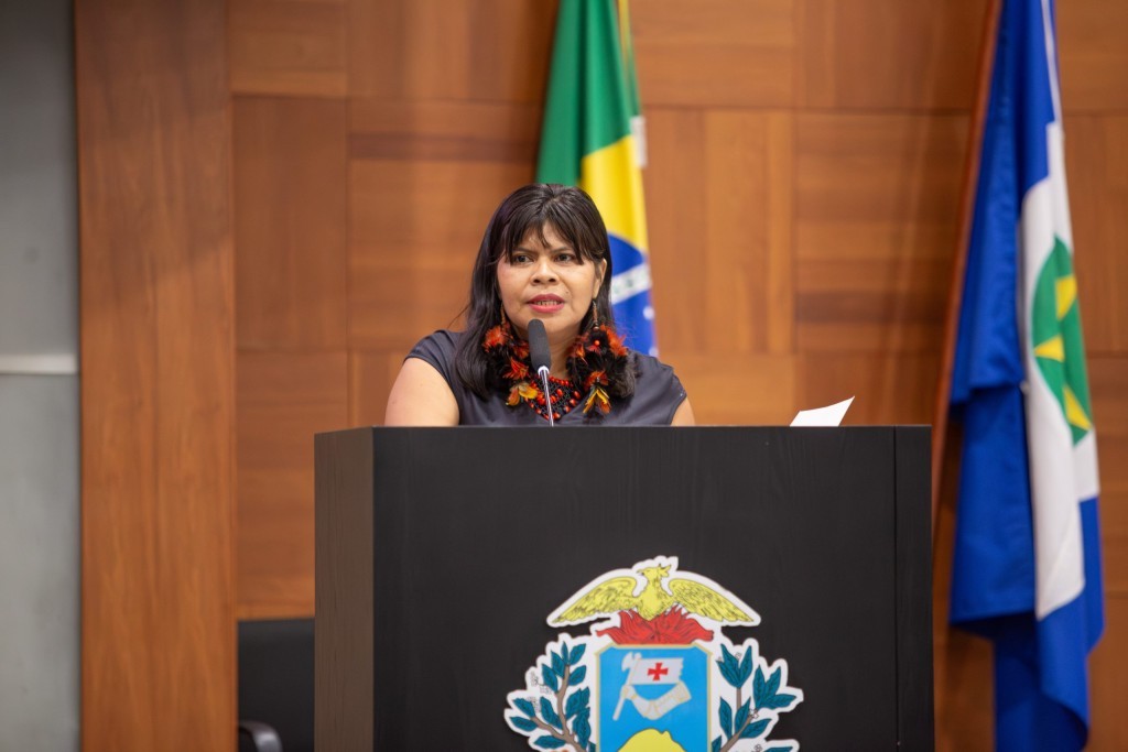 Deputada Eliane Xunakalo pede vistas de projeto que afeta comunidades indígenas e quilombolas