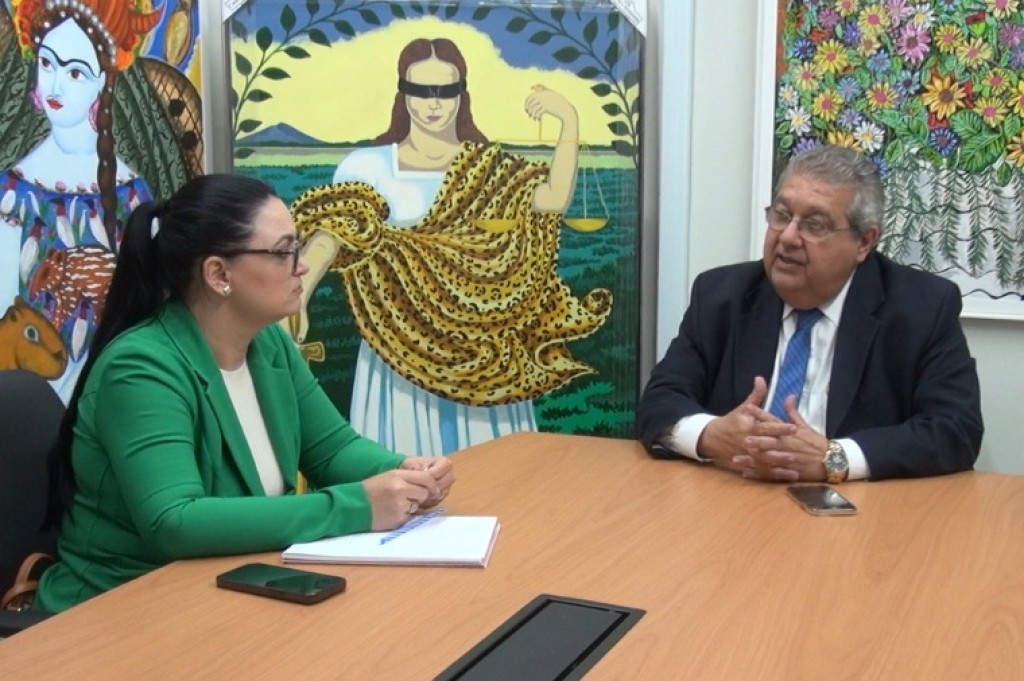Procurador de Justiça e primeira-dama de Cuiabá debatem projetos