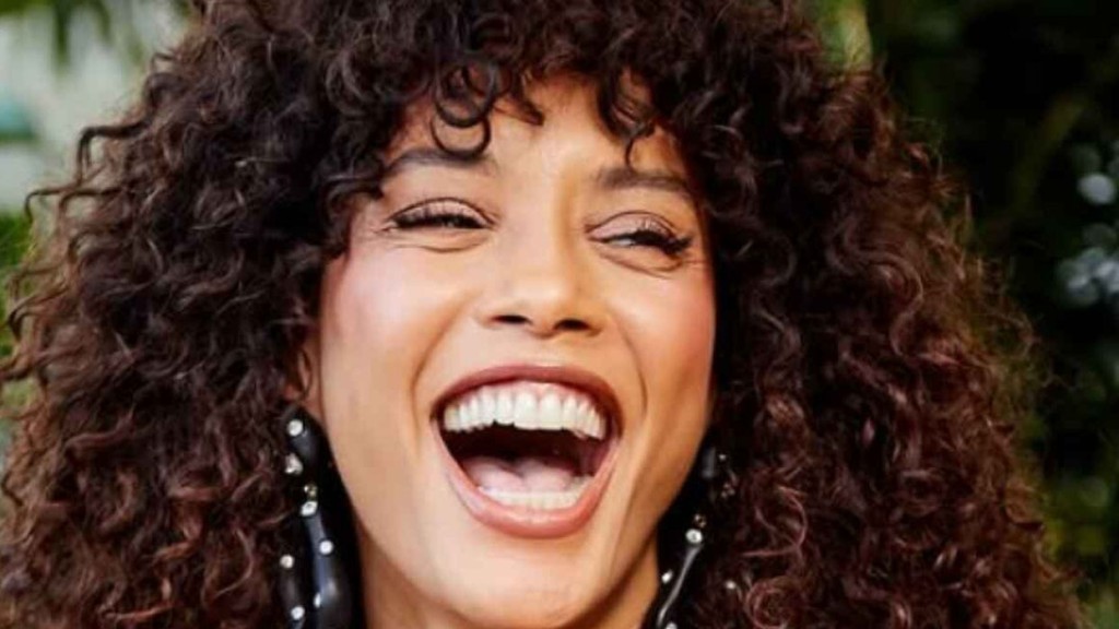 Thaís Araújo se diverte ao tentar entender gírias da Geração Z nas redes sociais