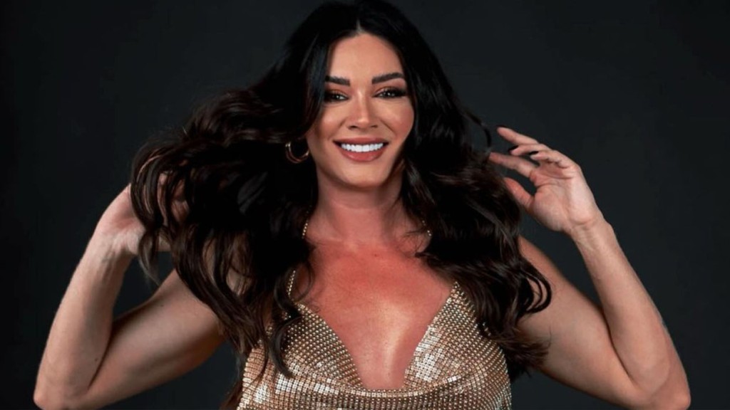 Juju Salimeni aposta em ensaio impactante e destaca força do autocontrole: ‘Foco’