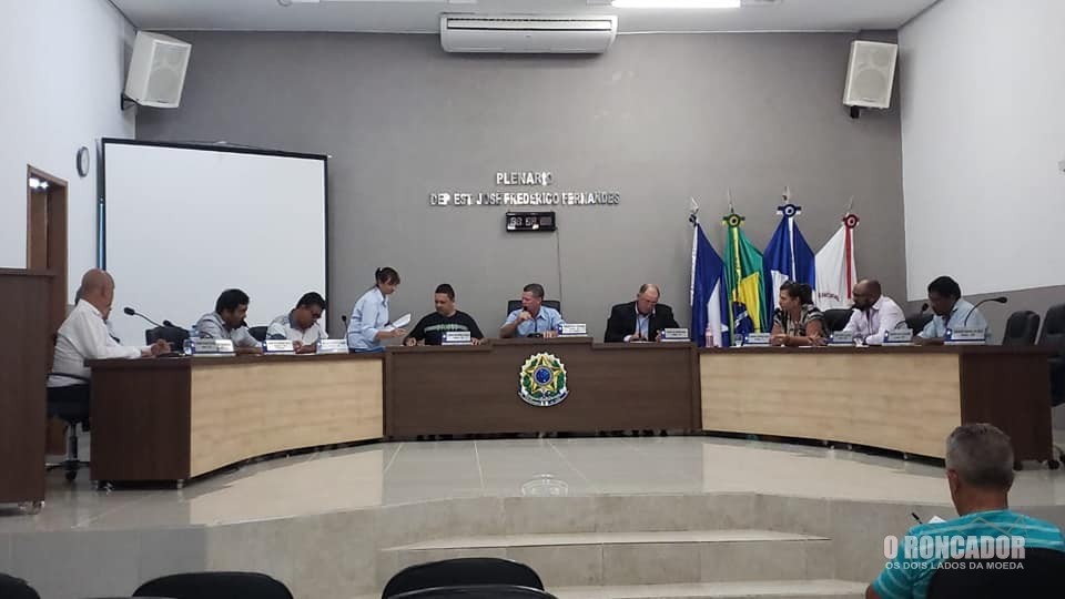 Projeto que poderá taxar microempreendedores foi retirado da pauta e será votado na próxima sessão