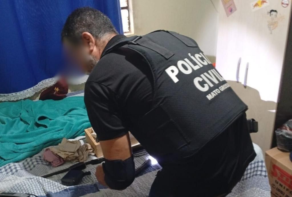 Polícia Civil prende homem que exibia armas em confraternizações em sua casa em Alto Taquari