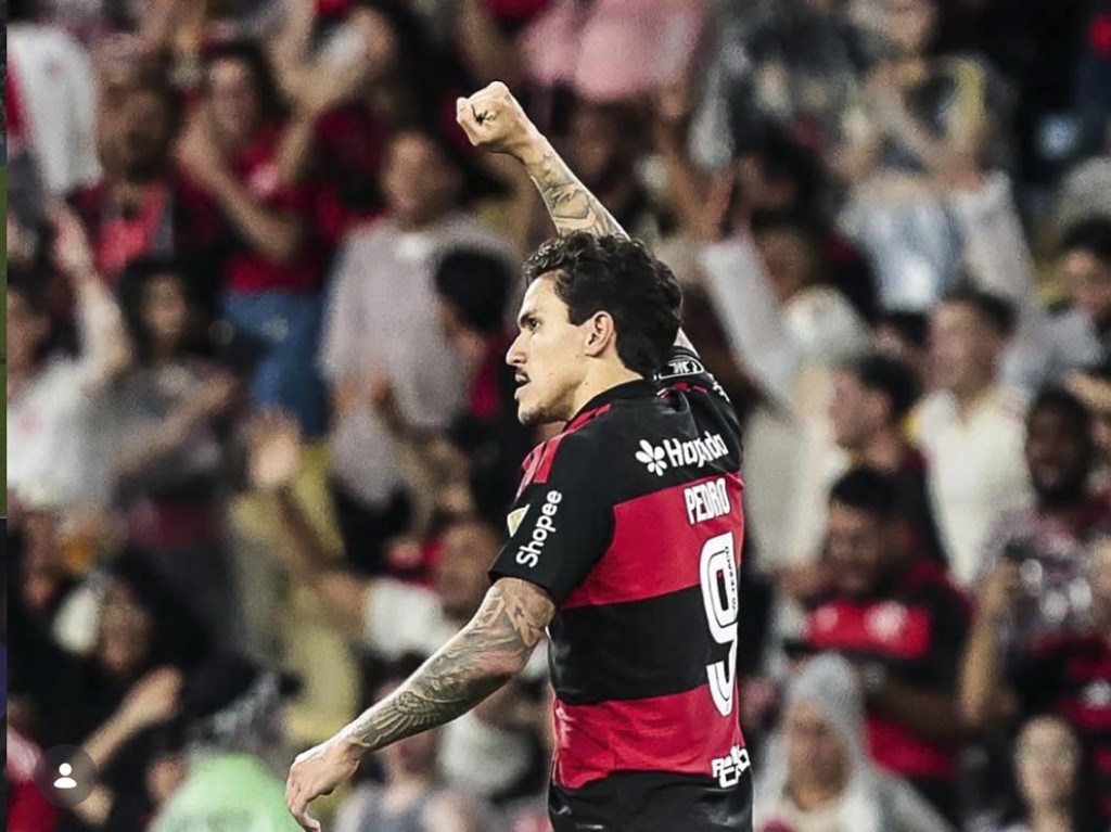 Flamengo vence o Estudiantes e confirma vaga nas oitavas da Libertadores