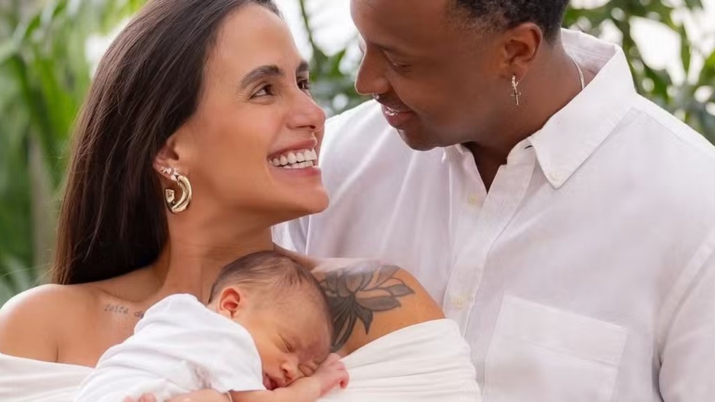 Carol Peixinho e Thiaguinho celebram 1 mês de vida do filho: ‘Esperamos tanto por você!’