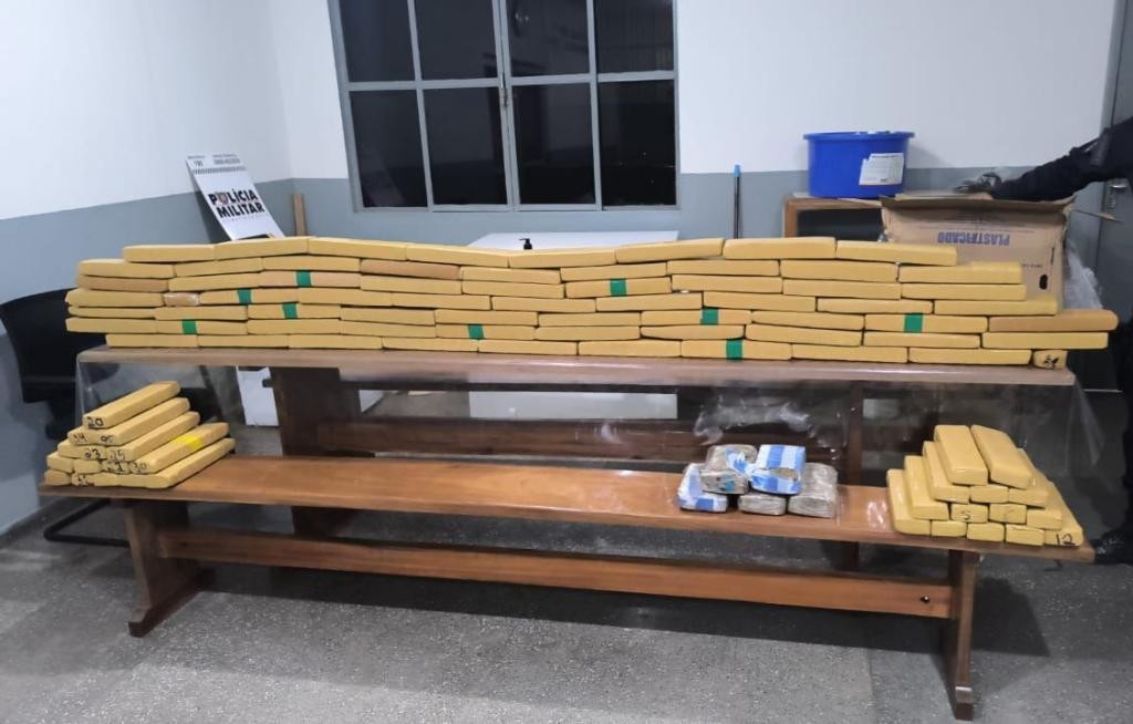 Polícia Militar apreende mais de 130 tabletes de entorpecente durante abordagem em Guiratinga