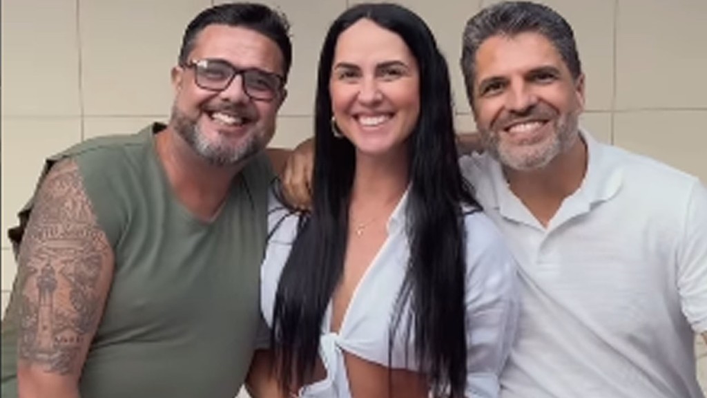 Graciele Lacerda resgata foto de infância ao lado dos irmãos e reflete sobre o tempo