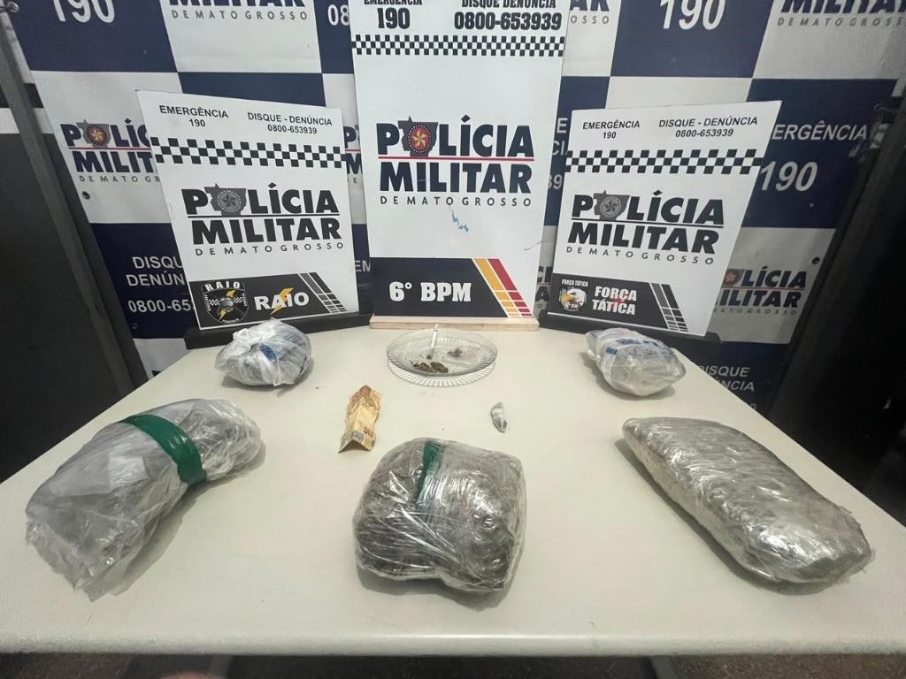 Polícia Militar conduz três pessoas com pacotes de maconha em Cáceres