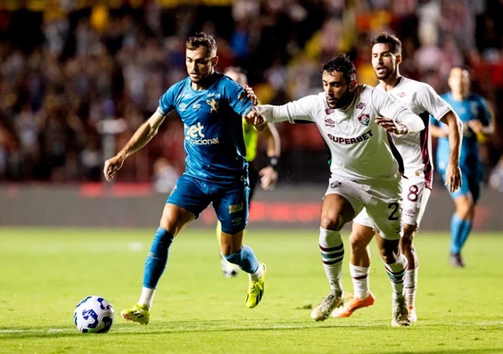 Empate eletrizante na Ilha: Sport e Fluminense dividem pontos em jogo de quatro gols no Brasileirão