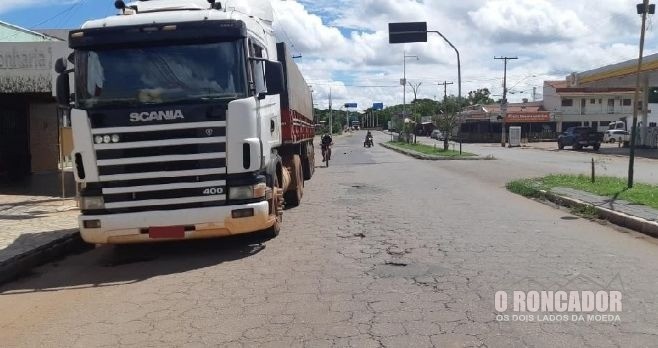 Caminhões que ‘furaram’ posto fiscal de Barra do Garças são apreendidos pela Sefaz e PM
