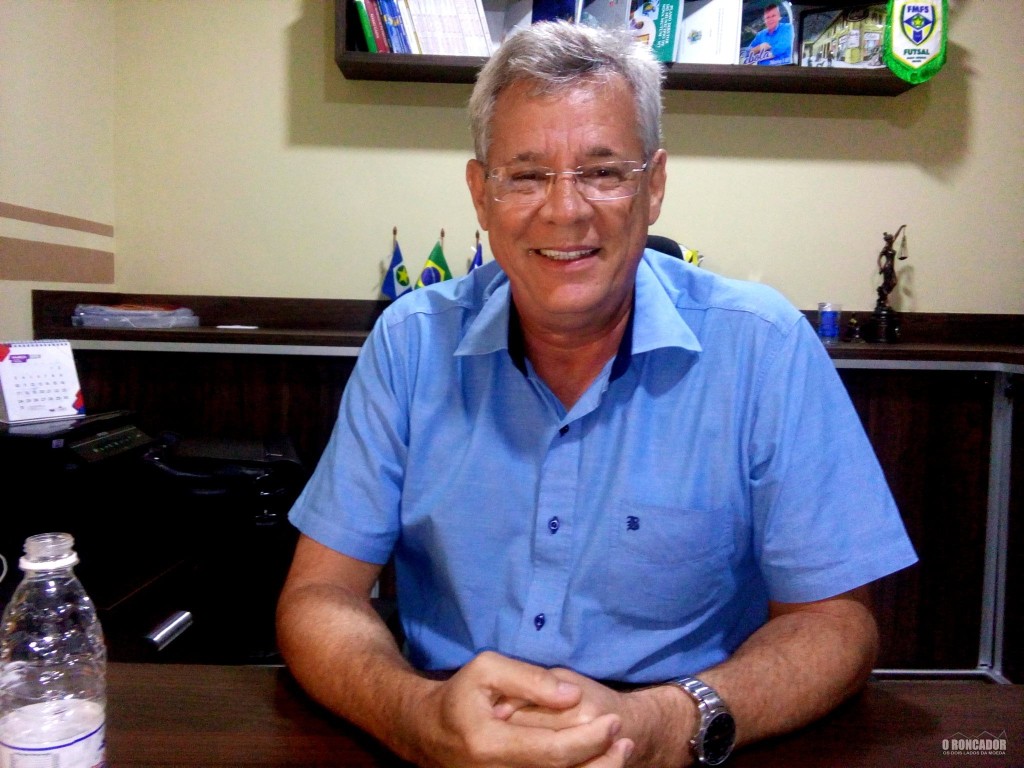 O Prefeito de Nova Xavantina João Cebola demitiu 10 agentes sociais