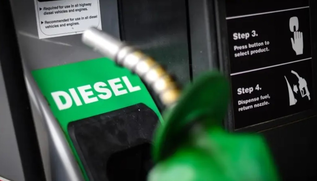 Governo abre crédito de R$ 550 milhões para subsidiar importação de diesel