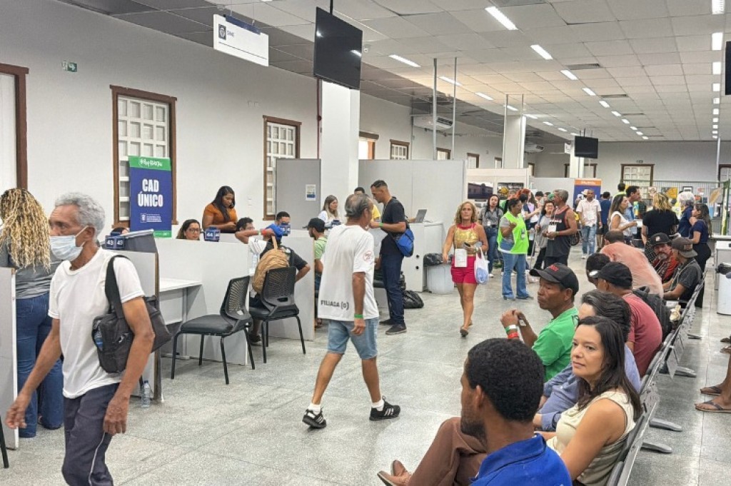 Instituições unem esforços em mutirão para população de rua