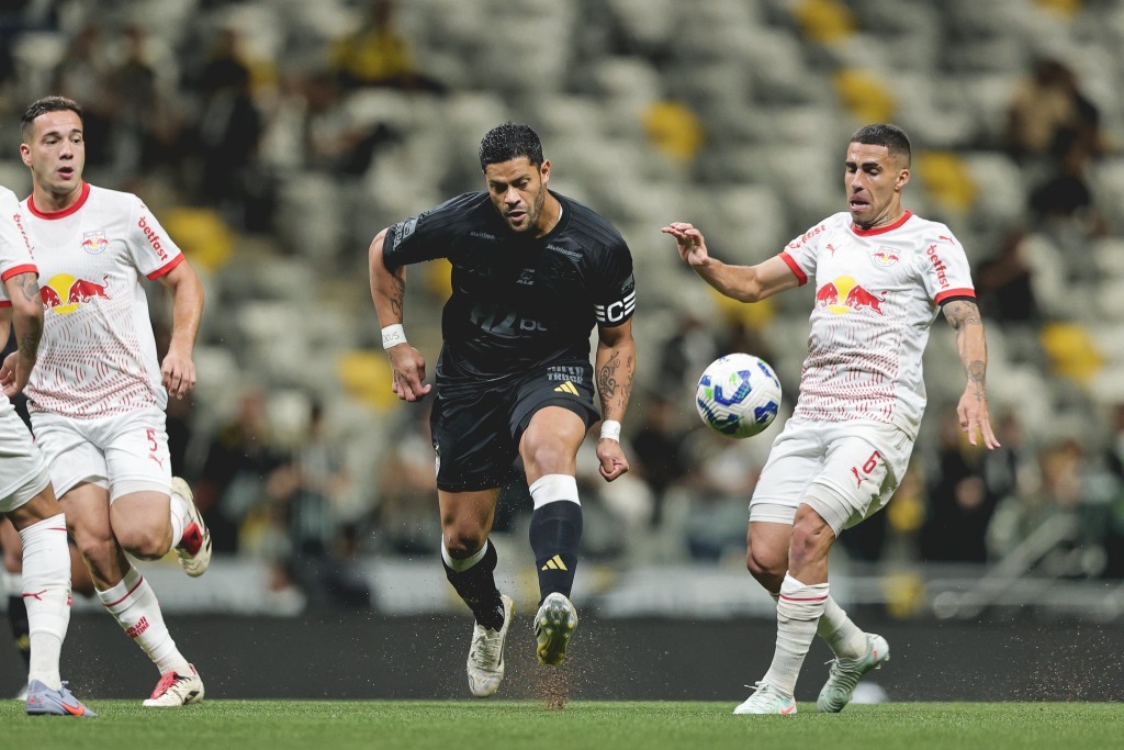 Galo vence Red Bull Bragantino em jogo movimentado e sobe na tabela do Brasileirão