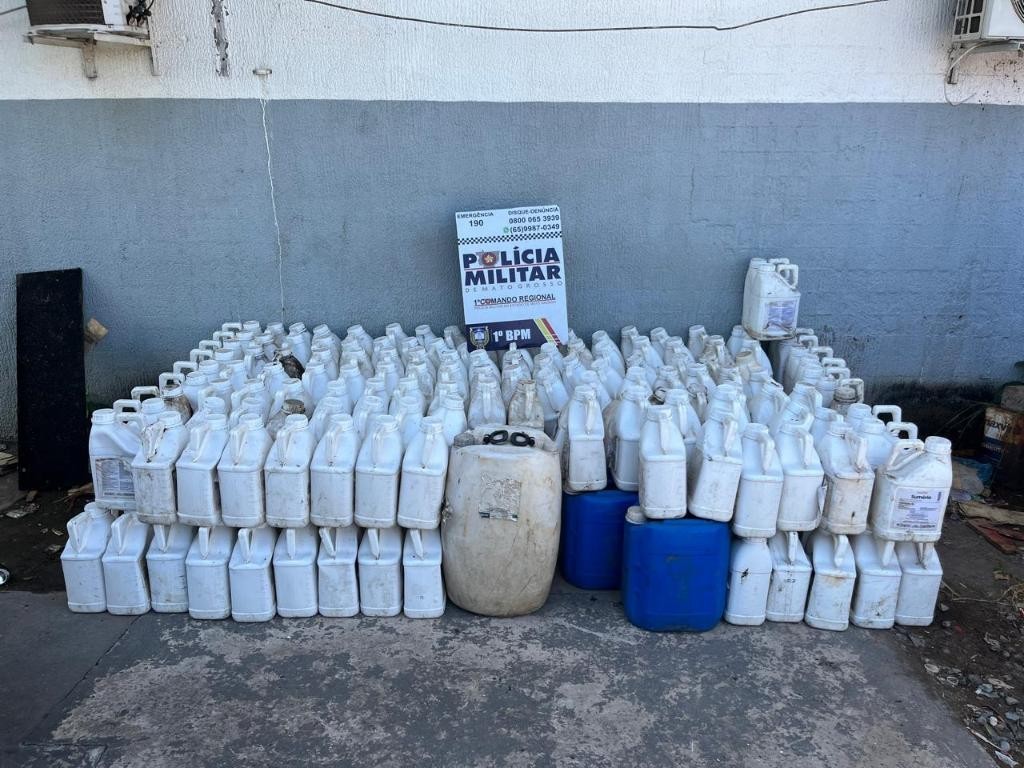 Polícia Militar prende mulher suspeita de esfaquear namorado e apreende carga de defensivos agrícolas