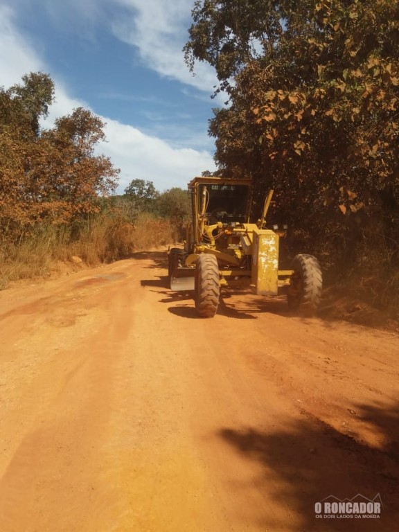 Prefeitura de Nova Xavantina recupera estrada da gleba Cavalcante