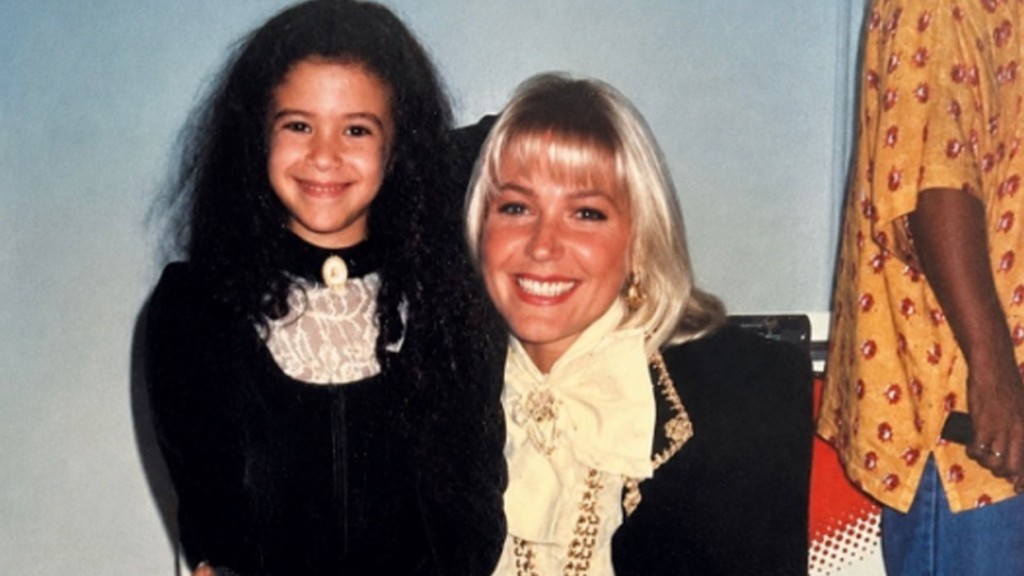 Carolina Pavanelli relembra 1º encontro com Xuxa na infância e reflete: ‘7 anos’