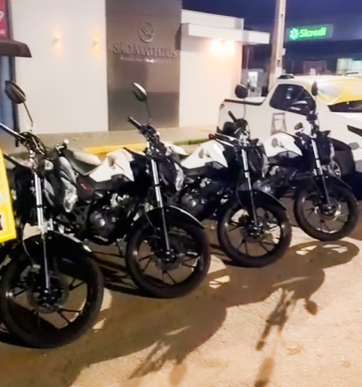 Com apoio de Botelho, Quatro Marcos recebe motocicletas, trator e veículo para fortalecer saúde e agricultura familiar