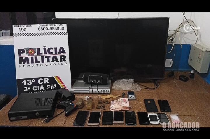 Policia Militar de Nova Xavantina realiza operação e estoura boca de fumo, recupera e prende objetos furtados