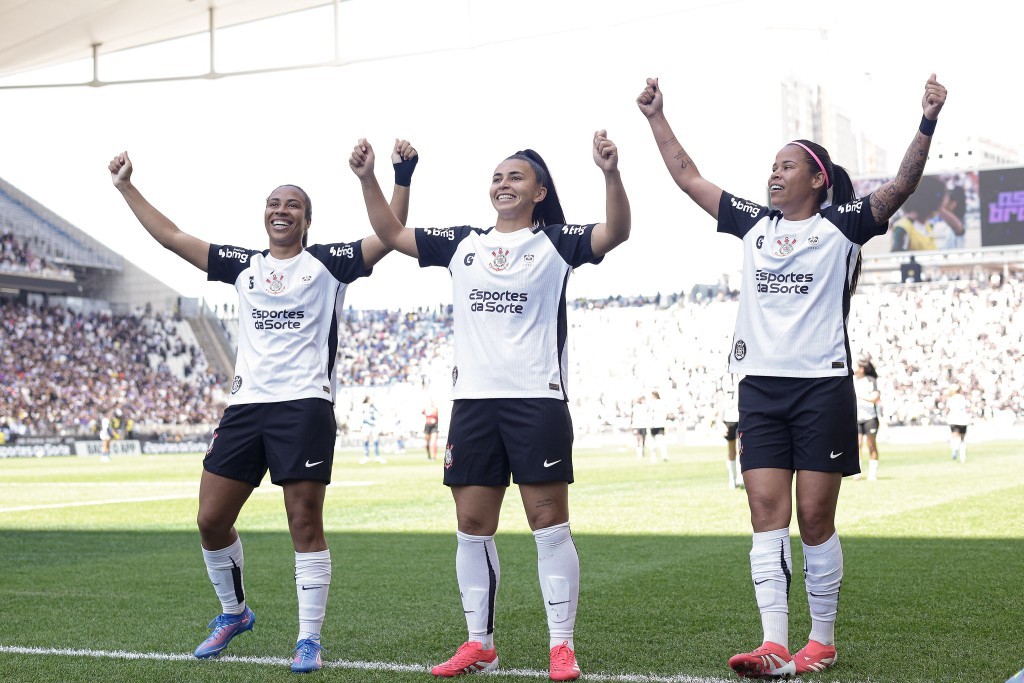 Corinthians fatura o Hepta Campeonato Brasileiro Feminino em festa na Neo Química Arena
