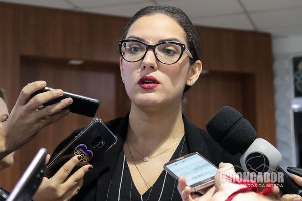Por 4 votos a 3, TRE reprova contas  de campanha de Janaina Riva