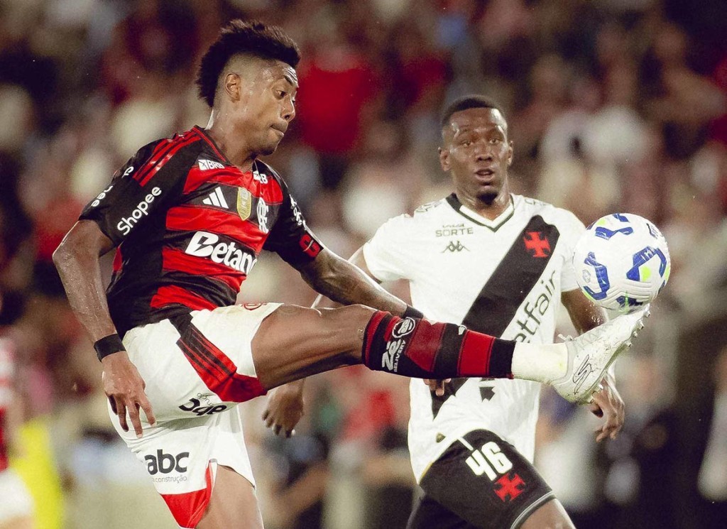 Flamengo e Vasco empatam "Clássico dos Milhões" no Maracanã 