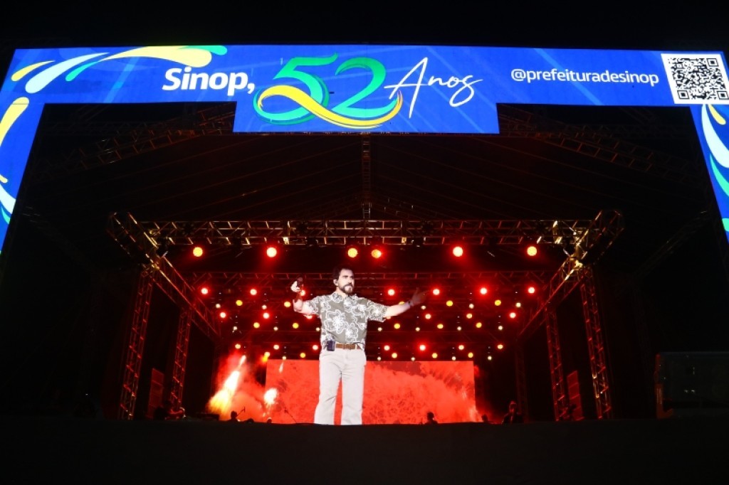Festeja Sinop: Show do Padre Fábio de Melo reúne e emociona fiéis no Gigante do Norte