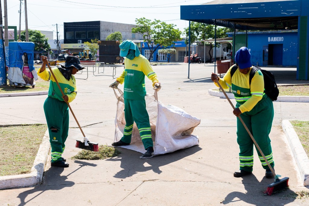 Prefeitura intensifica limpeza e conservação de praças e parques em sete pontos de Cuiabá