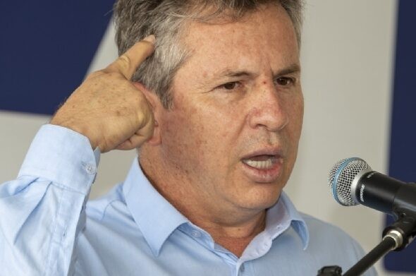 Mauro não desiste de comprar as 1,2 mi de doses da Sputnik e provoca Anvisa por prorrogar validade da Janssen: “com boa vontade dá um jeitinho”