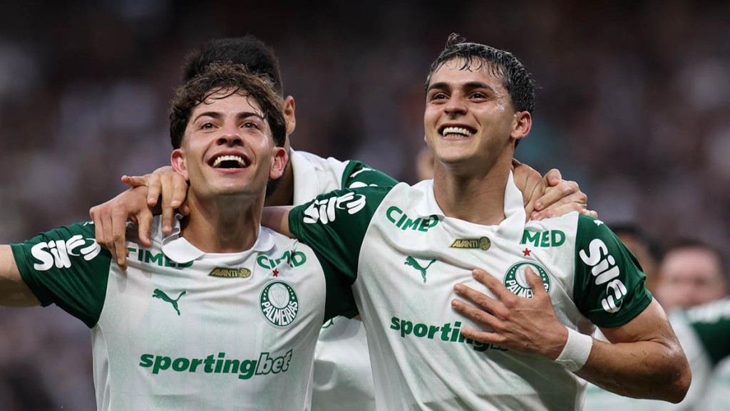Palmeiras vence por 3 x 1, rebaixa o Ceará e fecha Brasileirão como o melhor vice-campeão da história