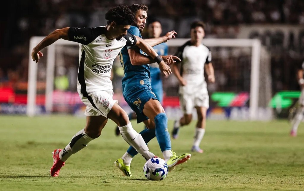 Corinthians perde para o lanterna Sport e estaciona na tabela do Brasileirão