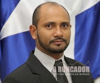 Vereador Elias Bueno defende Valtinho e diz o prefeito Cebola é “cara-de-pau”