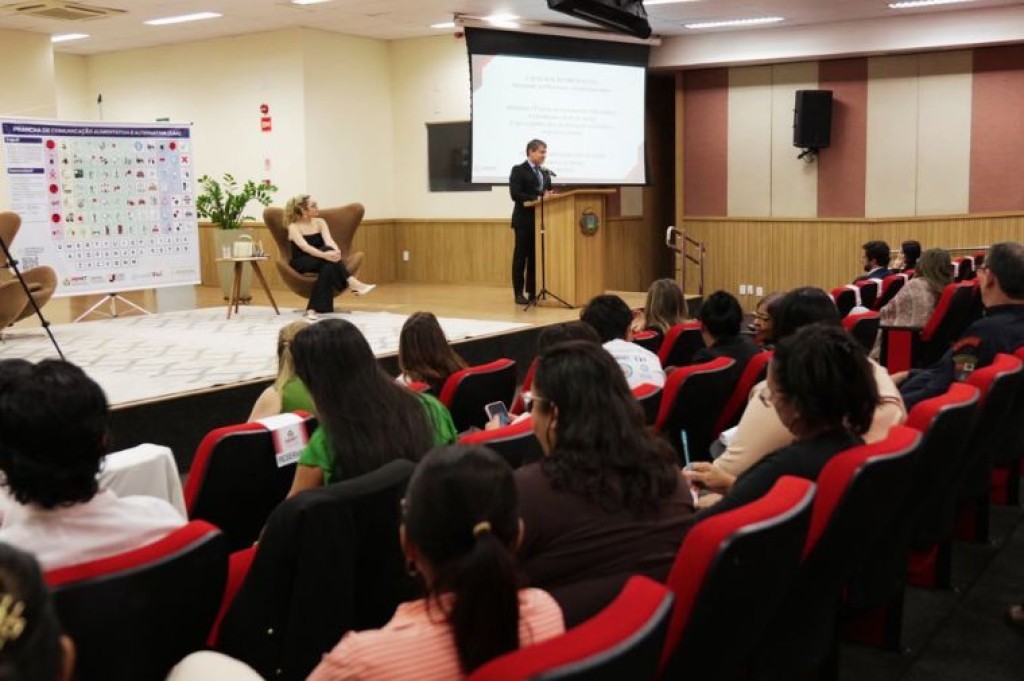 Capacitação termina com painel sobre atendimento especializado