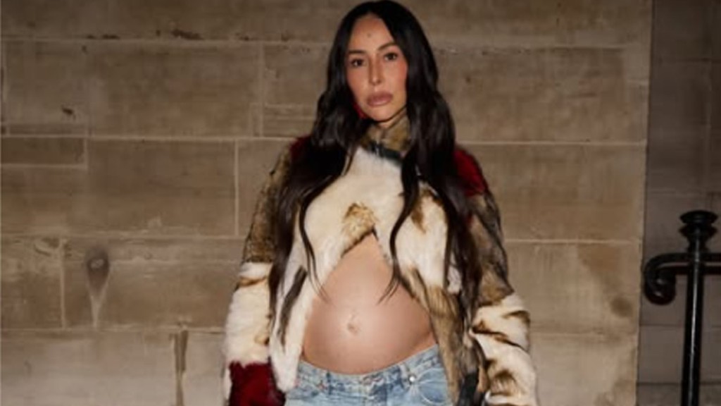 Sabrina Sato prestigia desfile da Loewe na Semana de Moda de Paris: ‘Loewe ? SS27 ‘