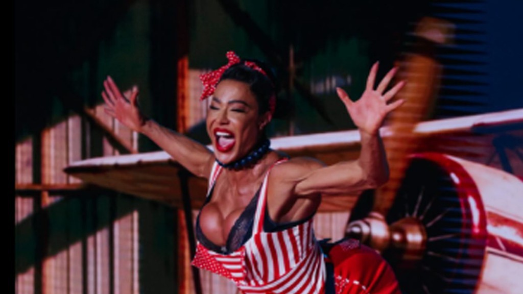 Gracyanne Barbosa dá show no palco do Domingão após superar lesão no joelho