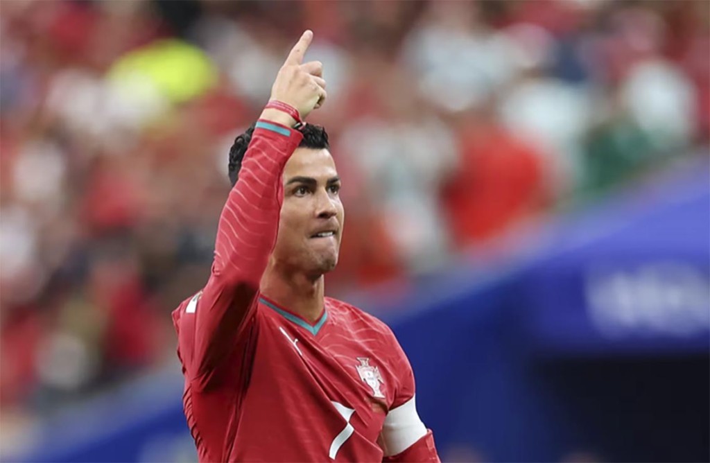 Portugal atropela Uzbequistão por 5 a 0 e CR7 faz história 