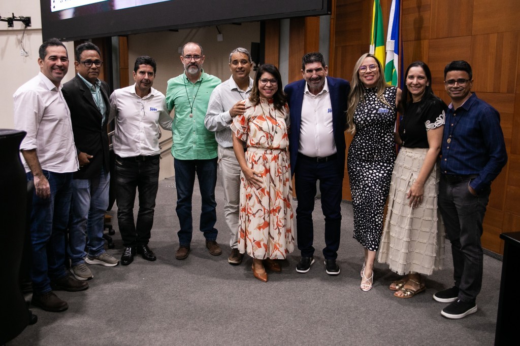 ALMT homenageia integrantes da Missão Enchei-vos