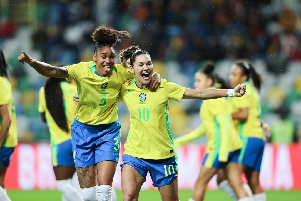 Seleção Feminina dá show, goleia Portugal por 5 a 0 e encerra o ano com atuação de gala