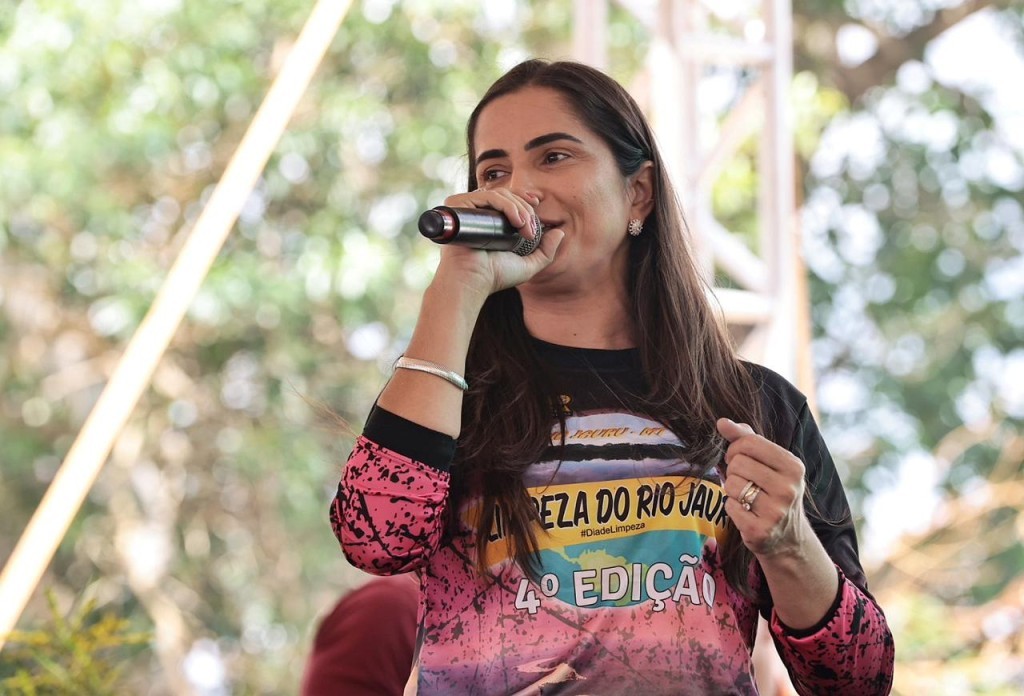 "Investimentos em infraestrutura que o governo tem feito estão mudando a realidade de toda Região Oeste de MT", afirma prefeita de Glória D'Oeste
