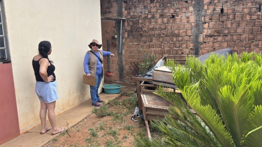 Operação Cidade Limpa: agentes de endemias reforçam visitas e orientações na Região dos Vilas