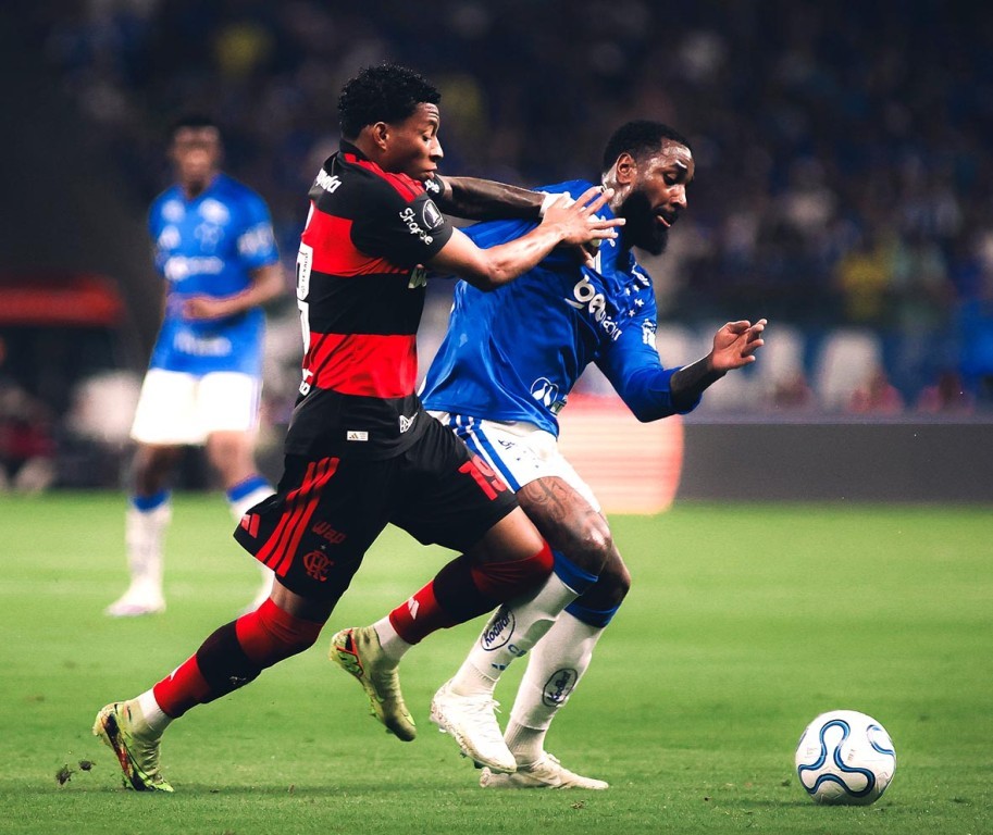 Flamengo reage no segundo tempo e empata com o Cruzeiro pela Libertadores