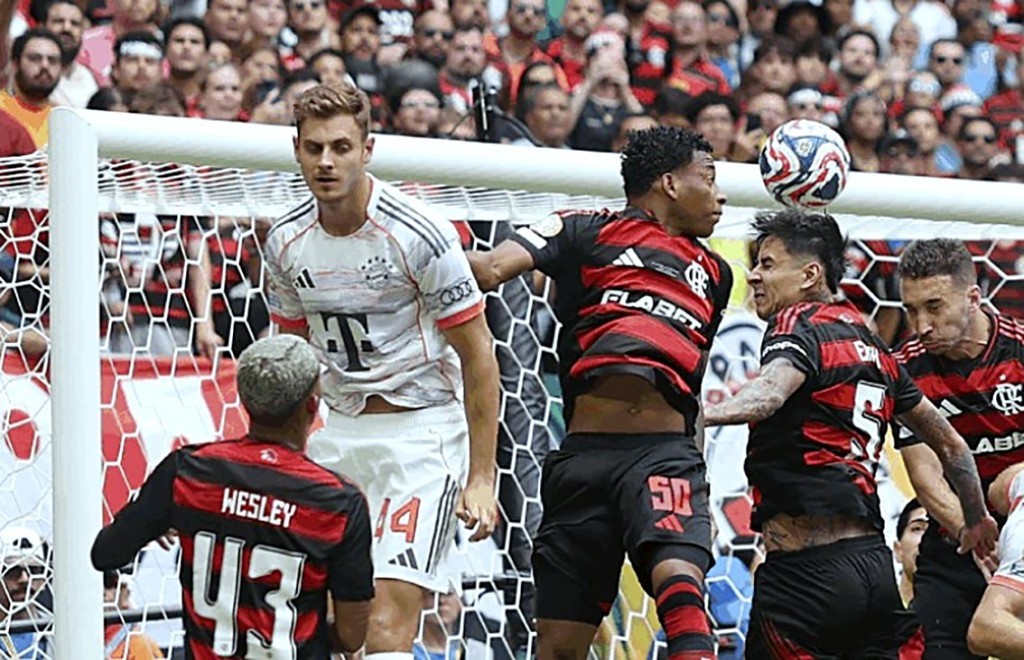 Flamengo perde de 4 a 2 e é eliminado pelo Bayern no Mundial de Clubes