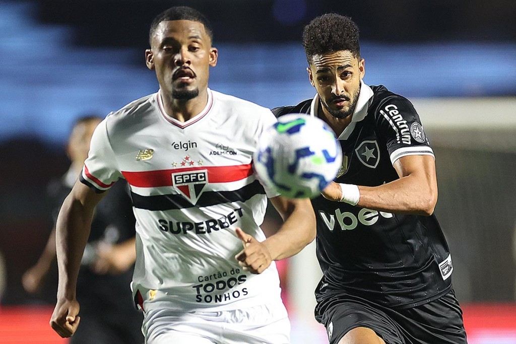 São Paulo vence o Botafogo e foca na Libertadores