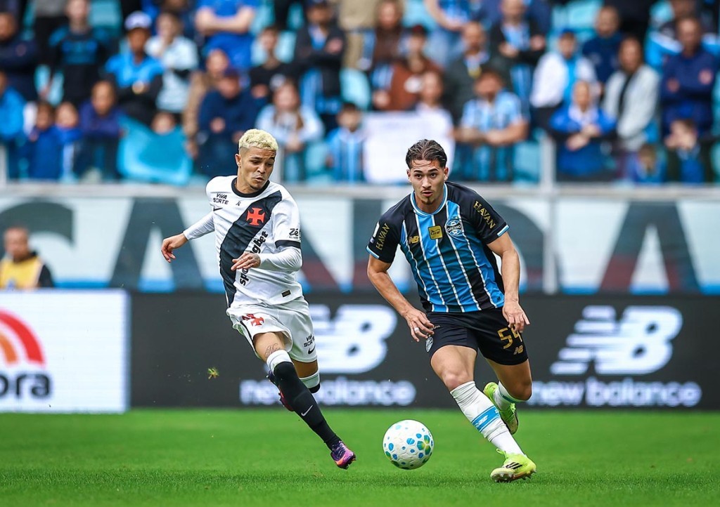 Vasco vira sobre o Grêmio e esquenta briga contra o rebaixamento no Brasileirão